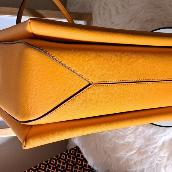 Tory Burch Emerson Satchel EUC - Picture 8 of 16